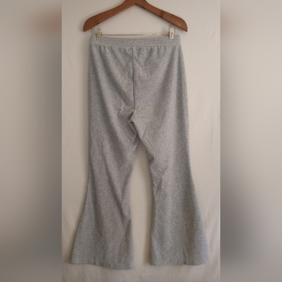 American Eagle Arie Gray Groove On High Waisted Ribbed Flared Pants M - Picture 5 of 5
